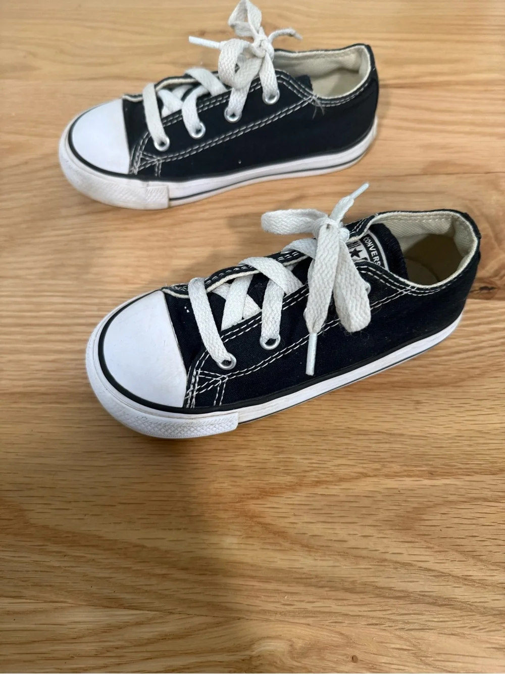 Converse Kids' Classic Low Top Sneakers in Black and White-Toddler 9